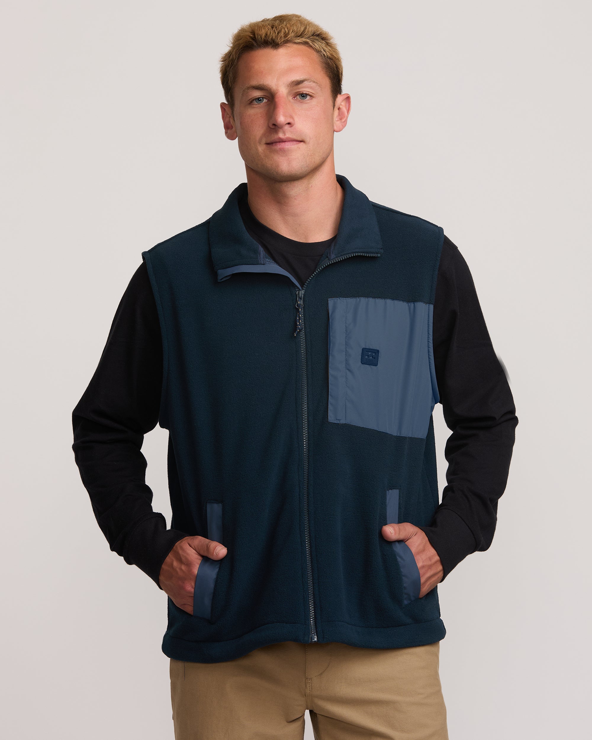 Boundary Lite Vest - Navy - Image 3