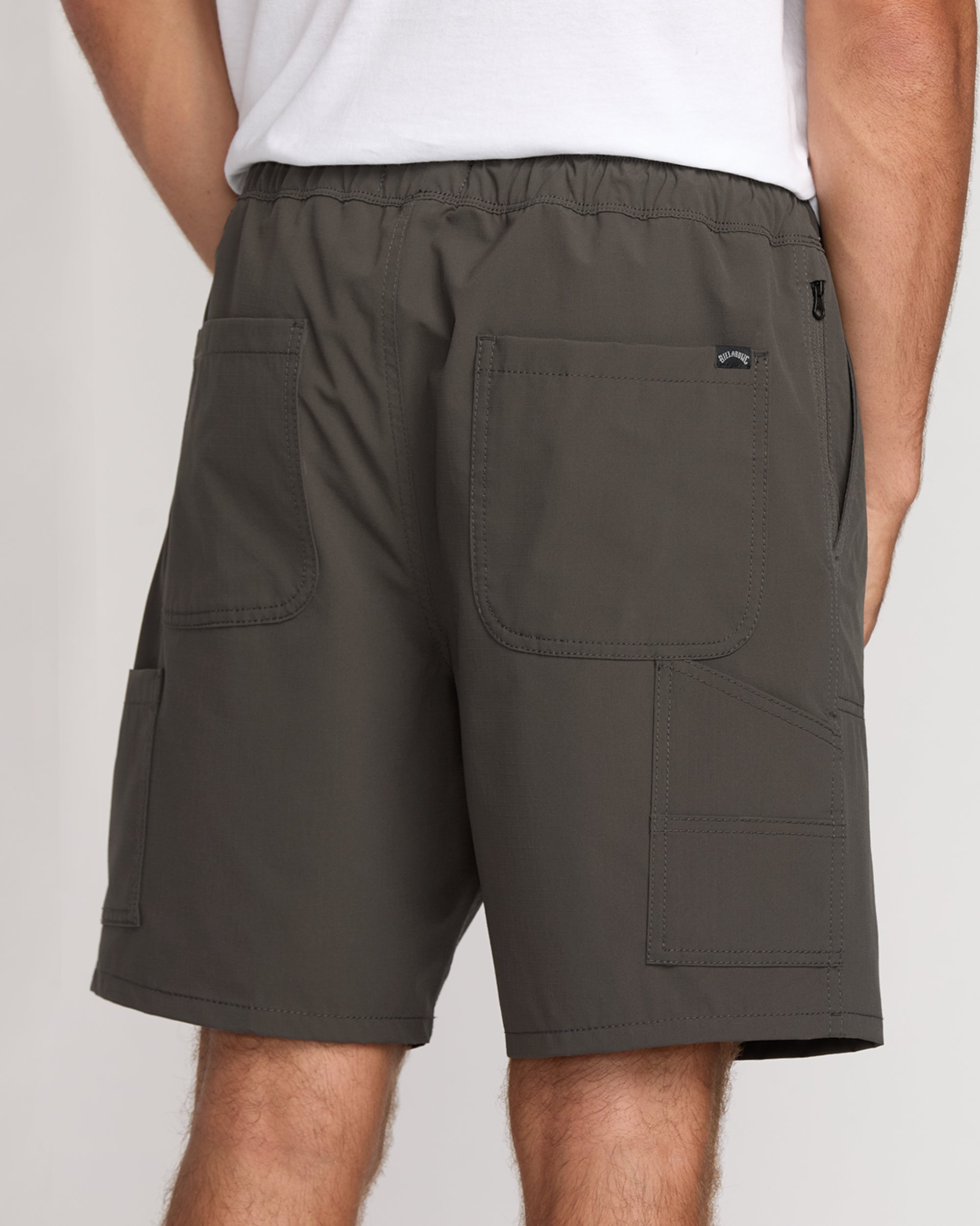 Surftrek Utility Elastic 18 Hybrid Shorts - Raven - Image 7