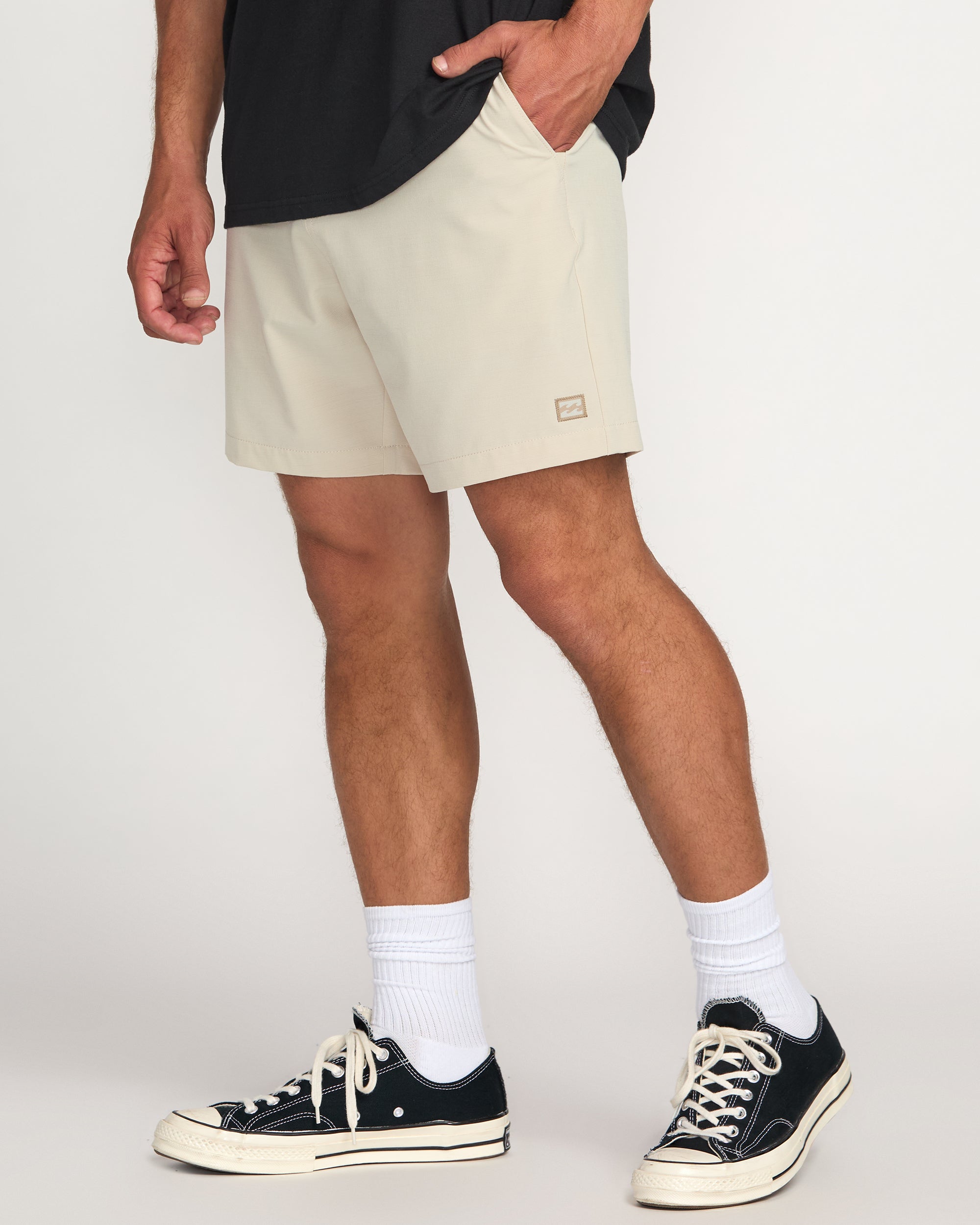Crossfire Submersible 17 Hybrid Shorts - Sand - Image 2